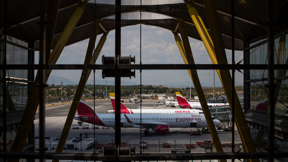 Imagen de archivo de la Terminal T4 del eeropuerto Adolfo Suárez Madrid-Barajas | Foto:  Alejandro Martínez Vélez -