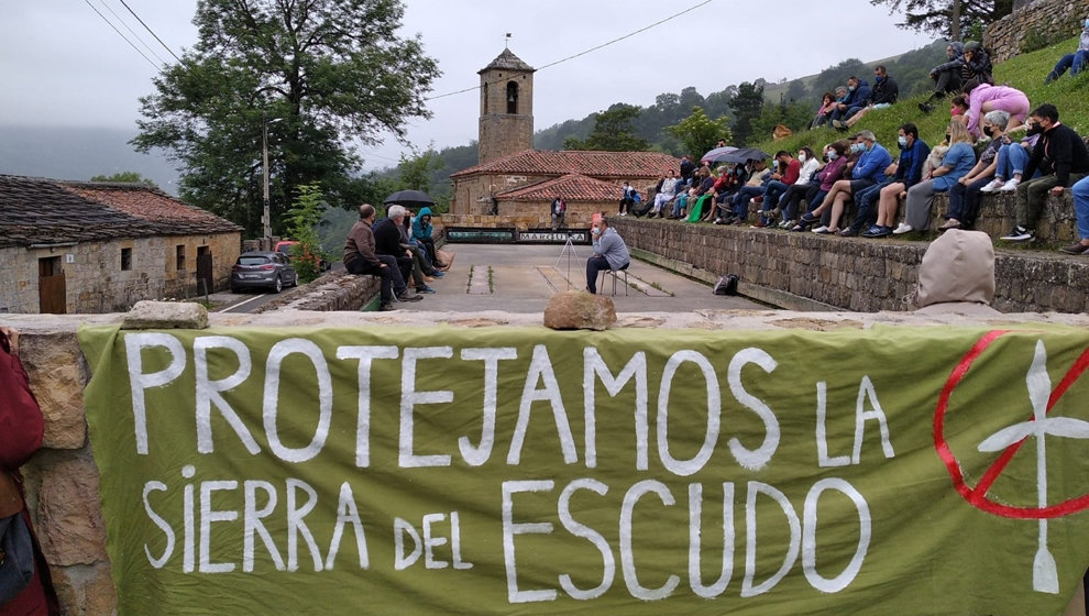 Pancarta de los vecinos de