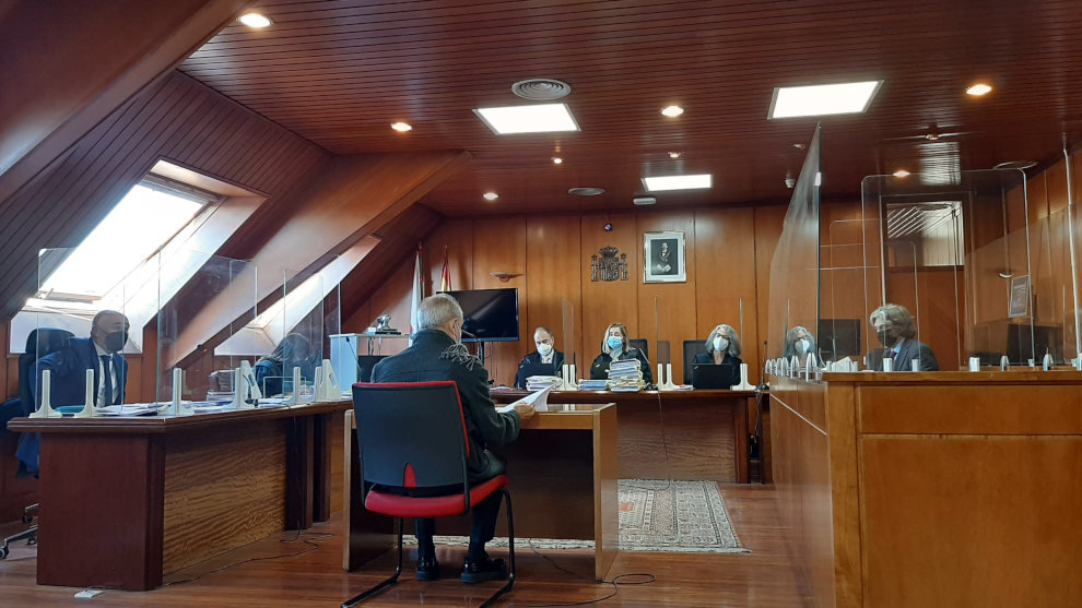 Juicio al expresidente de la Federación Cántabra de Fútbol en la Audiencia Provincial