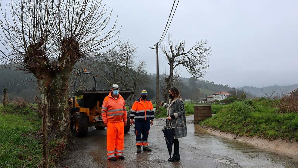 Obras de mejora y mantenimiento de carreteras en Solórzano