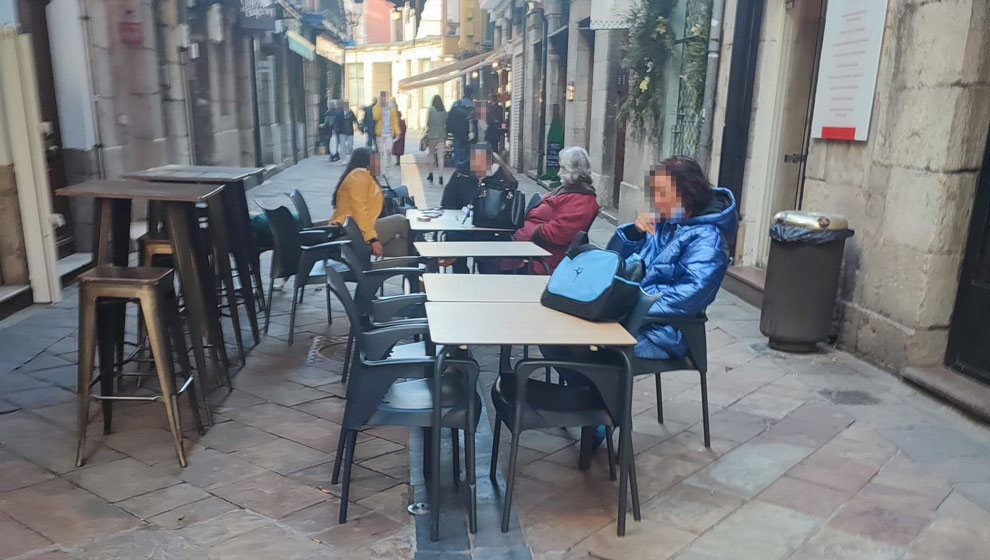 Terrazas en la calle Arrabal de Santander