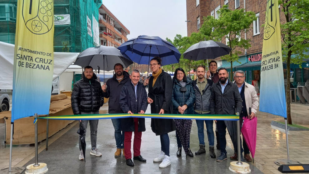 Inauguración de la nueva Travesía San Fernando, en el centro urbano de Bezana