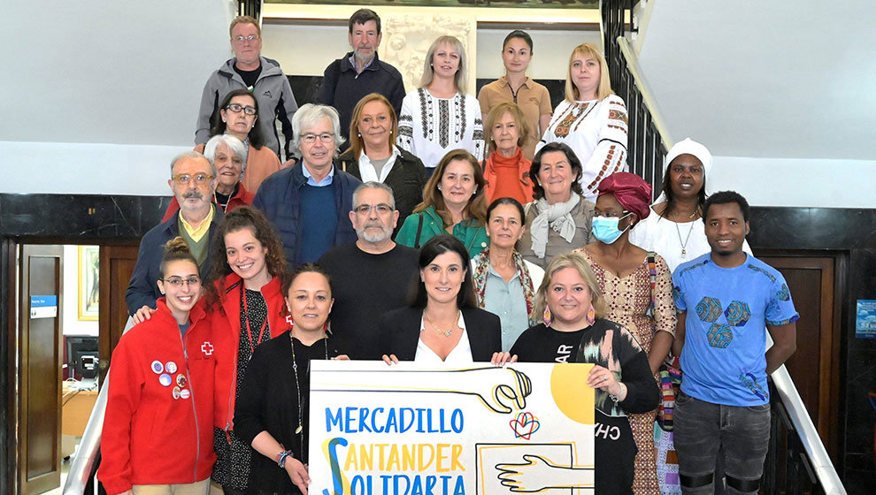 Presentación del mercadillo solidario que tendrá lugar el fin de semana en Santander