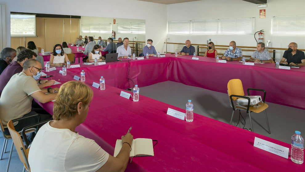 El consejero de Medio Ambiente, Guillermo Blanco, preside el Patronato del Parque Natural de las Dunas de Liencres y Costa Quebrada