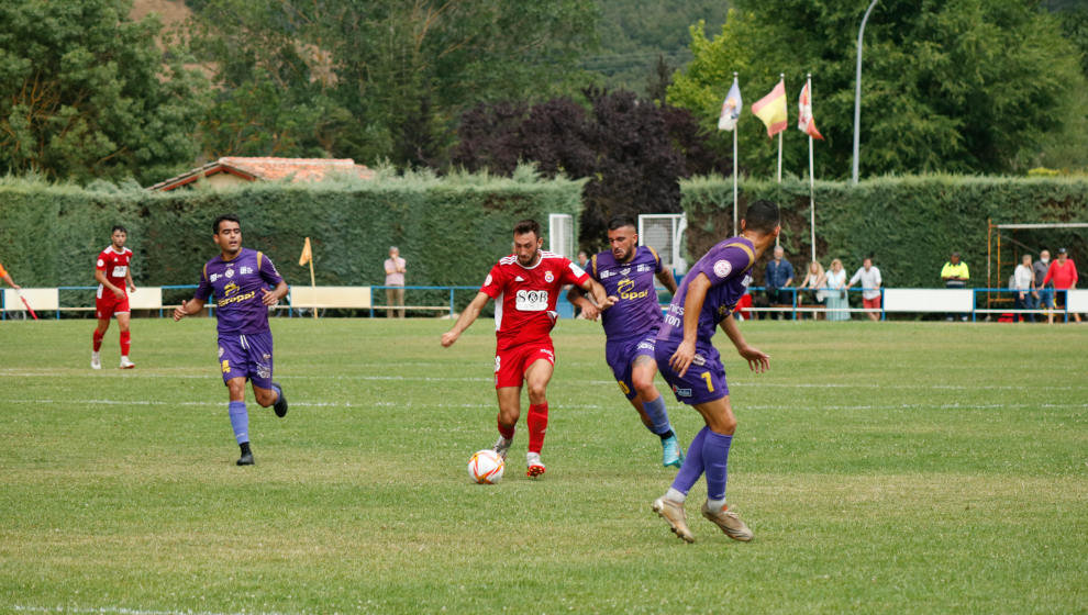 Javi Cobo en un partido de pretemporada