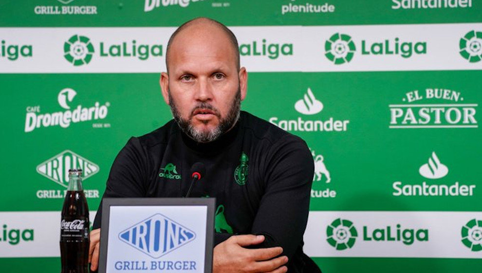 José Alberto en rueda de prensa