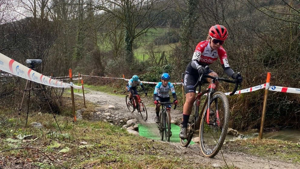 Trece cántabras participarán en los Campeonatos de España de Ciclocross en Vic (Cataluña)