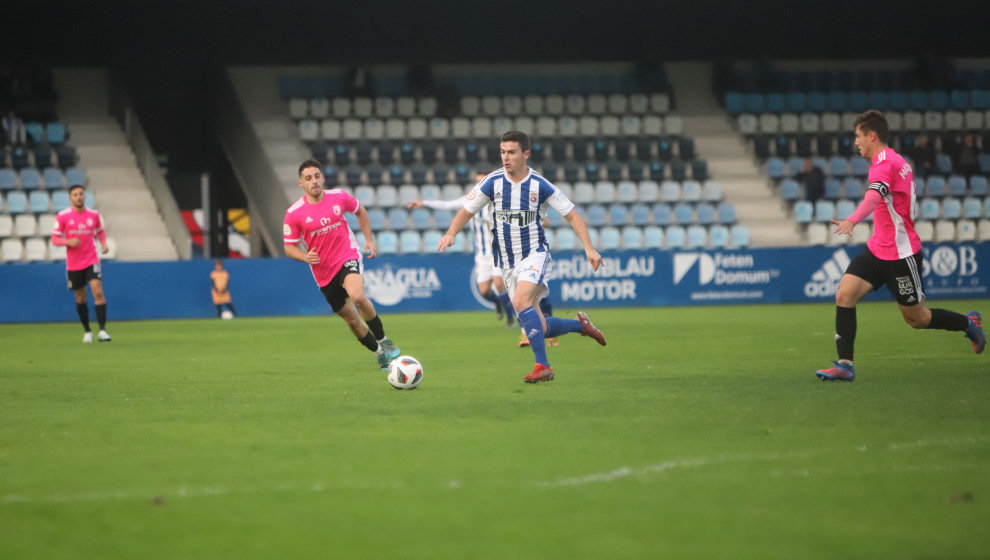 Un jugador de la RS Gimnástica en El Malecón | Foto: Néstor Revuelta Zarzosa