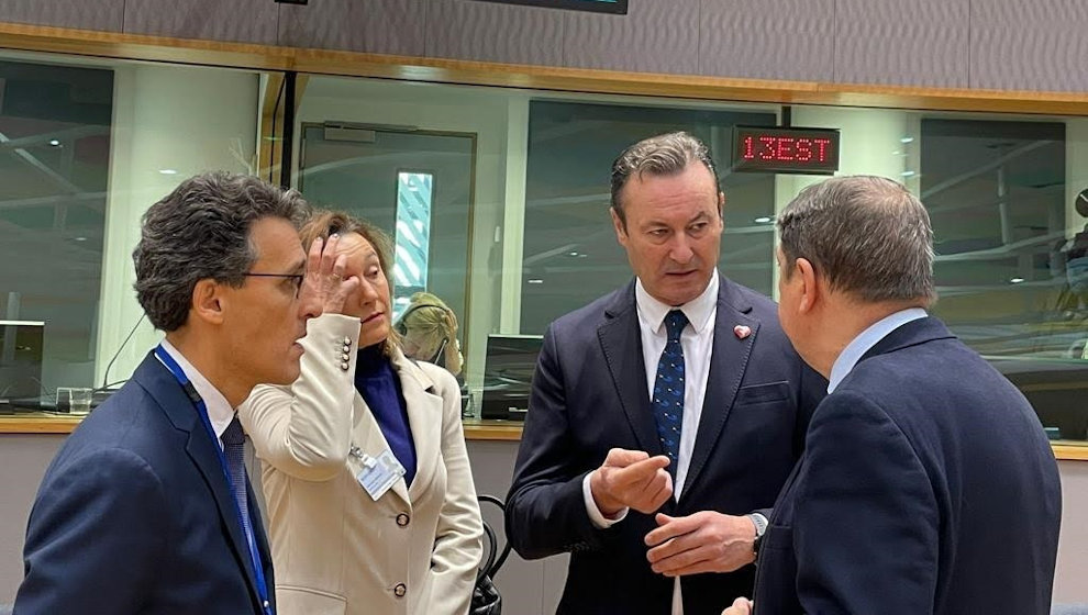 El consejero Gullermo Blanco en Bruselas, en la reunión del Consejo de Ministros de la Unión Europea en materia de agricultura