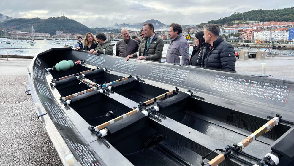 El consejero de Desarrollo Rural, Ganadería, Pesca, Alimentación y Medio Ambiente, Guillermo Blanco, visita varios proyectos financiados por el Grupo de Acción Local Costera Oriental en Castro Urdiales