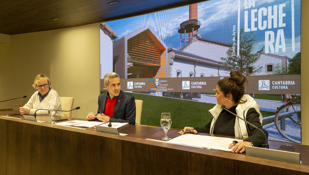 El vicepresidente y consejero de Cultura, Pablo
Zuloaga; la directora general de AcciÃ³n Cultural, Gema Agudo; y la concejala de Torrelavega Esther VÃ©lez informan sobre el proyecto de La Lechera

GOBIERNO

21/2/2023