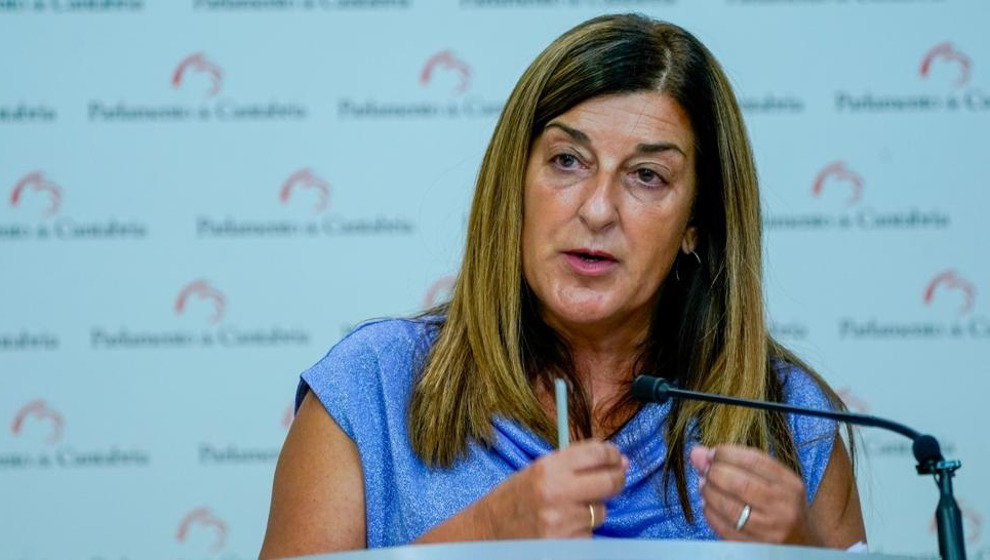 La presidenta del PP de Cantabria, María José Sáenz de Buruaga