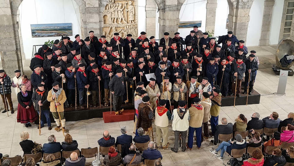 Canto de Las Marzas en el Parlamento