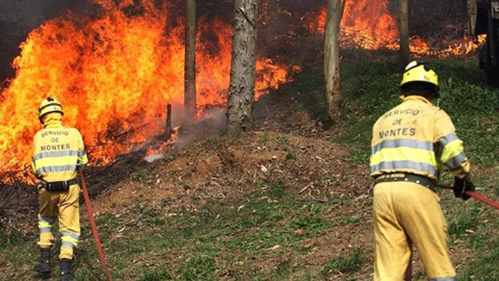 Incendio forestal en Cantabria