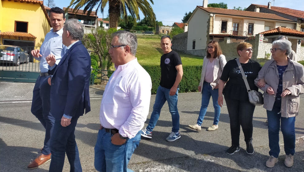 Gonzalo Fernández Villegas y Alfonso Gil, durante su recorrido por Polanco