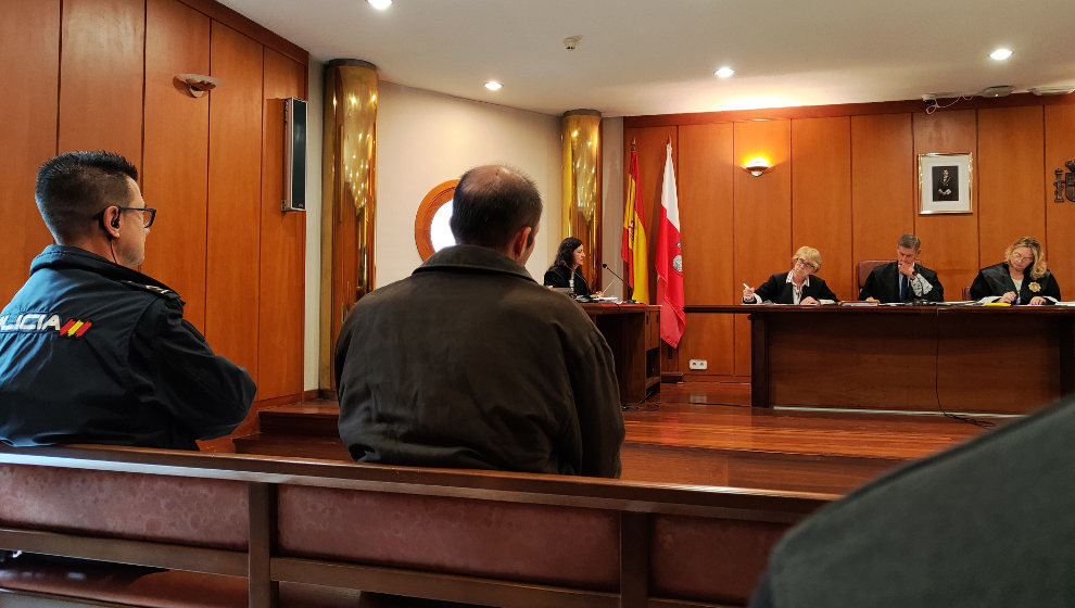 El condenado, durante la vista en el TSJC para abordar el recurso de la defensa