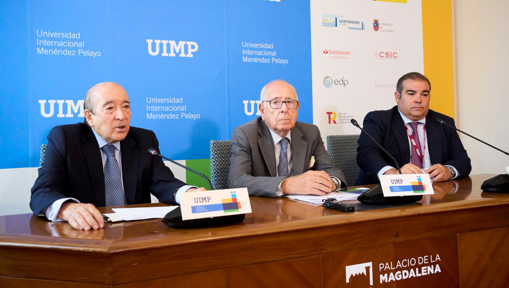 Rueda de prensa sobre el XXVI curso 'Cáncer de mama: una enfermedad curable' de la UIMP