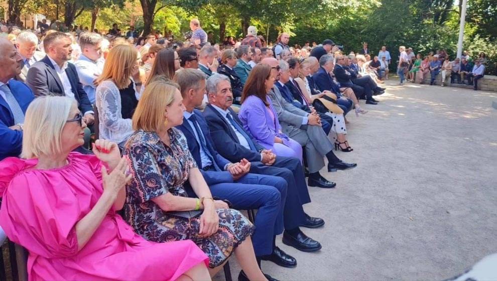 Miembros del PRC durante la celebración del Día de las Instituciones