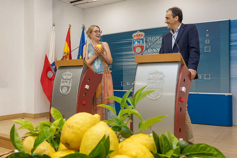 Imagen de la rueda de prensa en la presentación de los 'Limones solidarios'