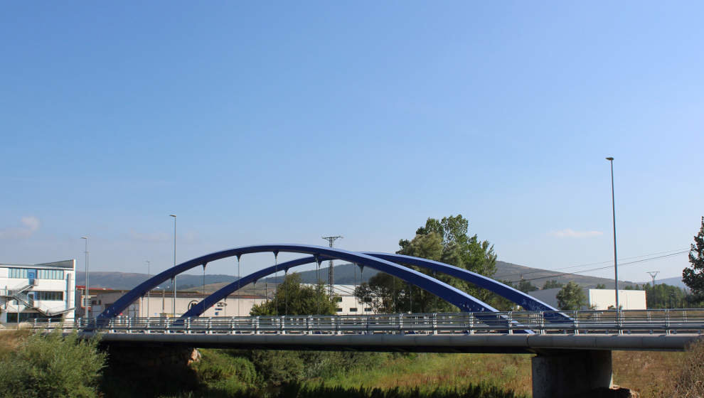 Puente nuevo sobre el río Híjar 