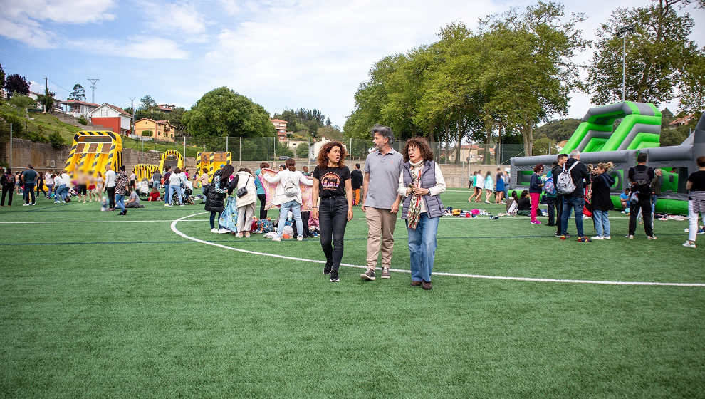 La alcaldesa, María Teresa Noceda, en la clausura de las escuelas deportivas de Comillas