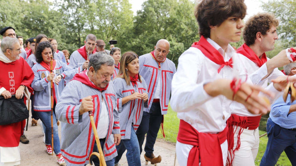 Subida a San Cipriano, con la participación de Buruaga