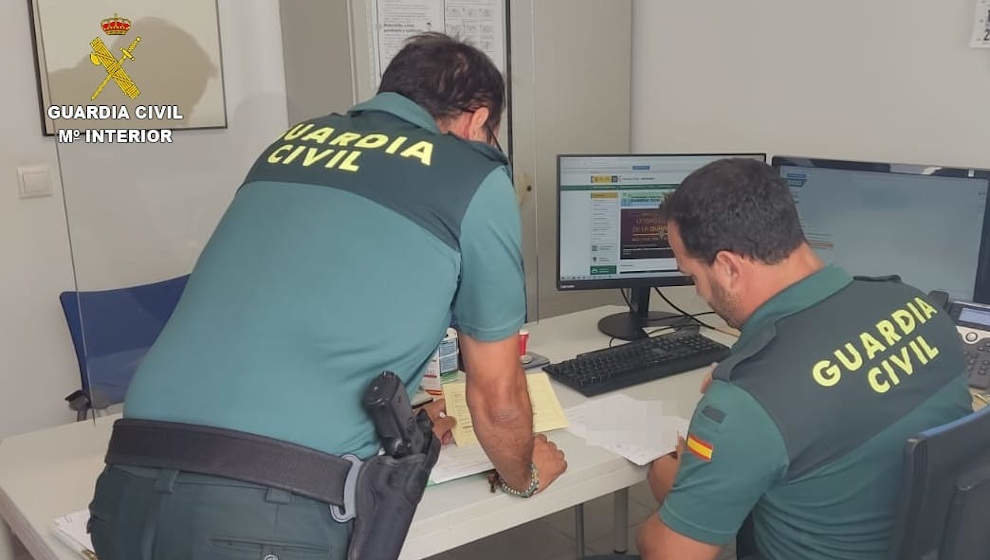 Agentes de la Guardia Civil