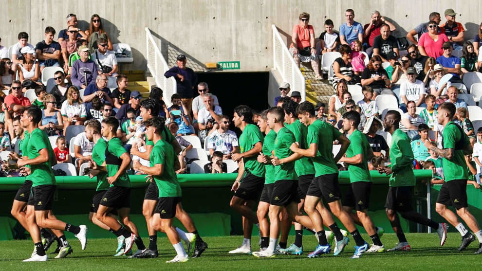 Entrenamiento del Racing abierto a los aficionados