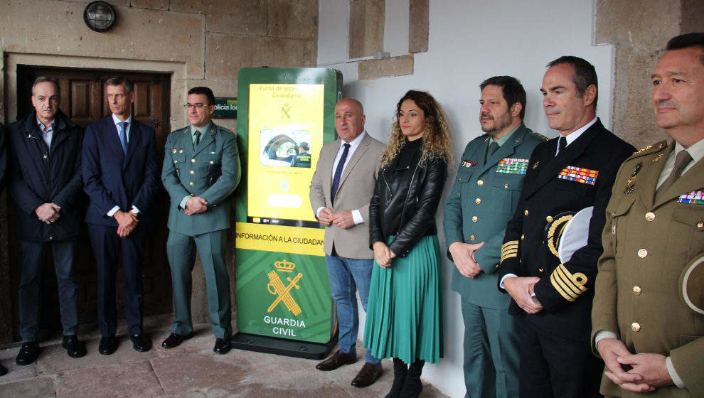 El punto ha sido inaugurado por la delegada del Gobierno de España en Cantabria, Ainoa Quiñones; el alcalde de Cartes, Agustín Molleda y el coronel jefe de la Zona de la Guardia Civil de Cantabria, Antonio Orantos