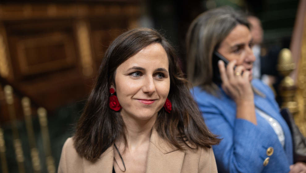 La secretaria general de Podemos, Ione Belarra, durante una sesión plenaria