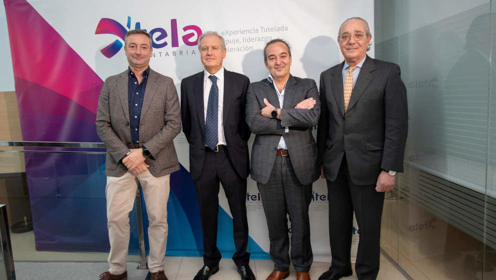 El consejero de Industria, Empleo, Innovación y Comercio, Eduardo Arasti, interviene en la Demo Day de la Torre Xtela