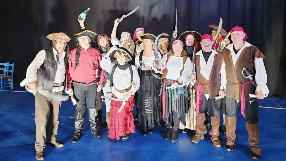 El grupo Argoños Baila en la Gala Solidaria de Navidad