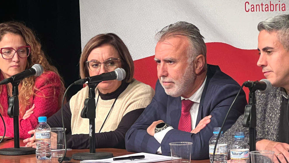 El ministro de Política Territorial, Ángel Víctor Torres, durante el acto del PSOE en Laredo | Foto: PSOE Cantabria