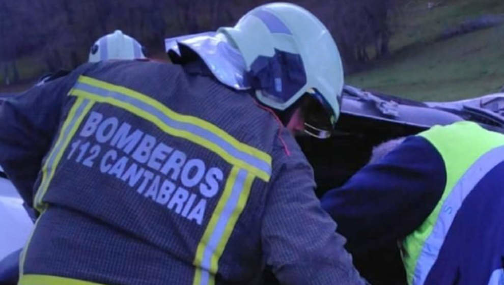 Herido grave el conductor de un coche tras salirse de la carretera en Retortillo