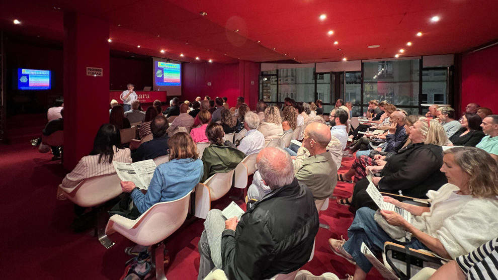 Asamblea de la Plataforma Salvar Torrelavega de una ZBE ruinosa 