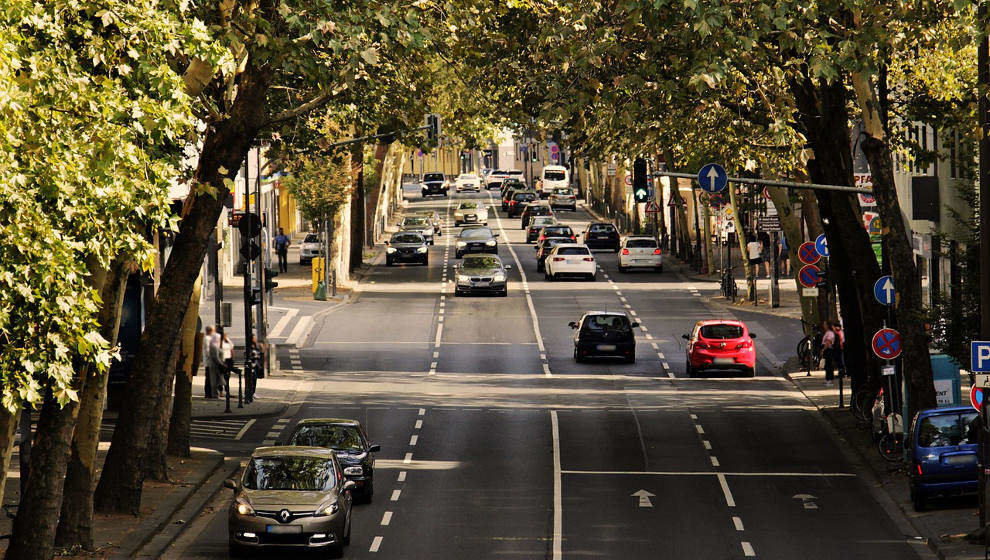 Tráfico en una carretera | Foto: Pixabay