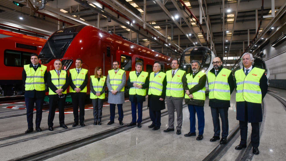 Visita de del secretario de estado de transportes  Jose Antonio Santano y presidentes de Asturias y Cantabria a la empresa CAF Beasain Gipuzkoa