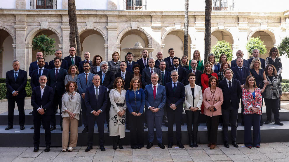 Torres preside la reunión de la CICAPE en Valencia