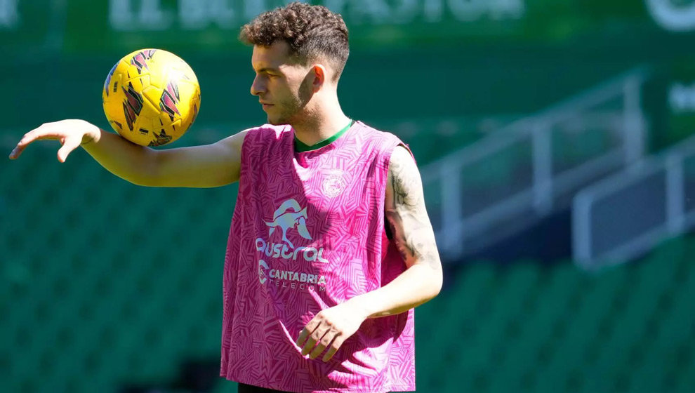 El racinguista Vicente, durante un entrenamiento