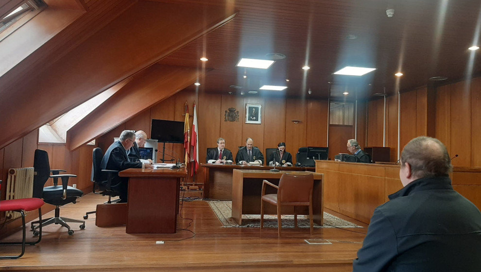 Joven acusado de abusar de un menor en la sauna de un gimnasio, en el juicio contra él