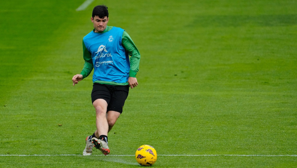 Aritz Aldasoro, durante un entrenamiento del Racing