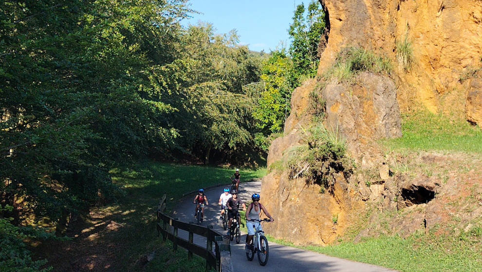 Cabárceno en bici