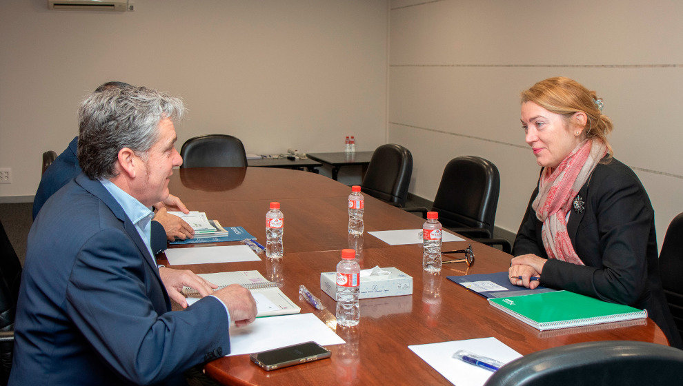 La consejera de Cultura, Turismo y Deporte, Eva Guillermina Fernández, se reúne con el alcalde de Reinosa.
10 mayo 2024