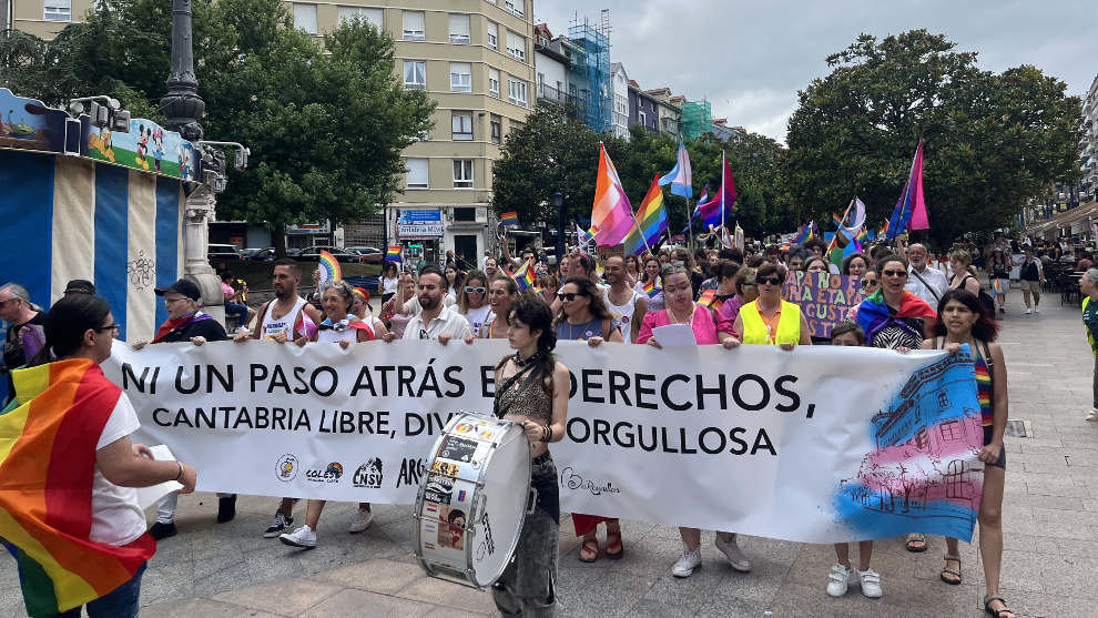 Manifestación Orgullo LGTBIQ+ en Santander