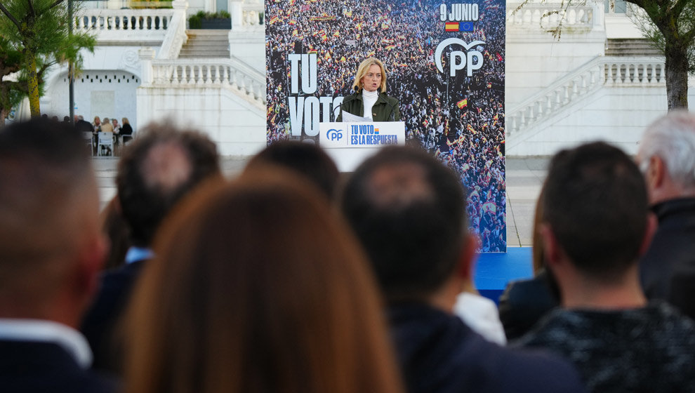 La candidata cántabra del PP al Parlamento Europeo, María Luisa Peón, durante el inicio de la campaña