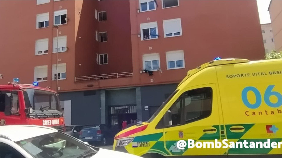 Incendio de una campana extractora en una vivienda de Santander