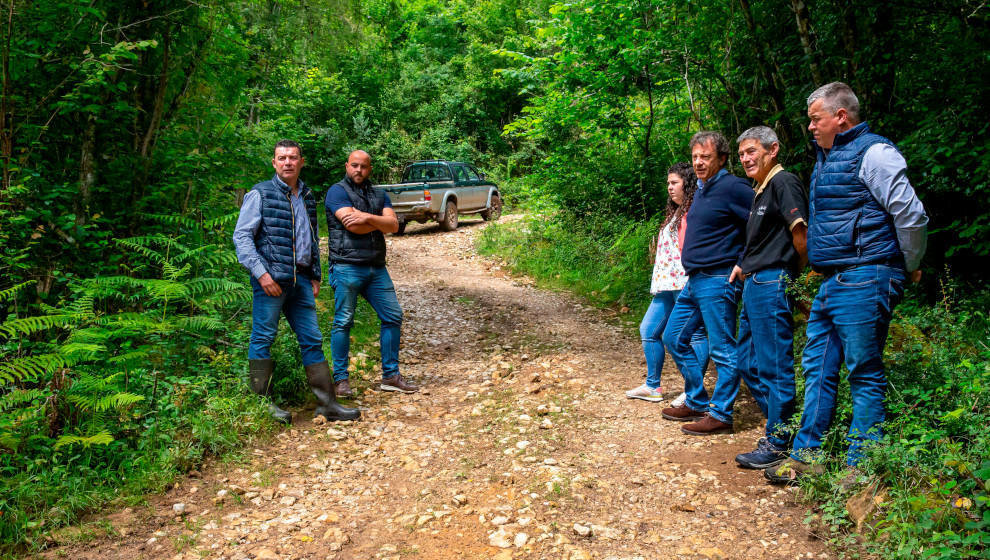 12:00 horas. La Venta, Lamasón
El consejero de Desarrollo Rural, Ganadería, Pesca y Alimentación, Pablo Palencia, realiza una visita institucional al municipio. 22 JUNIO 2024 © Miguel De la Parra