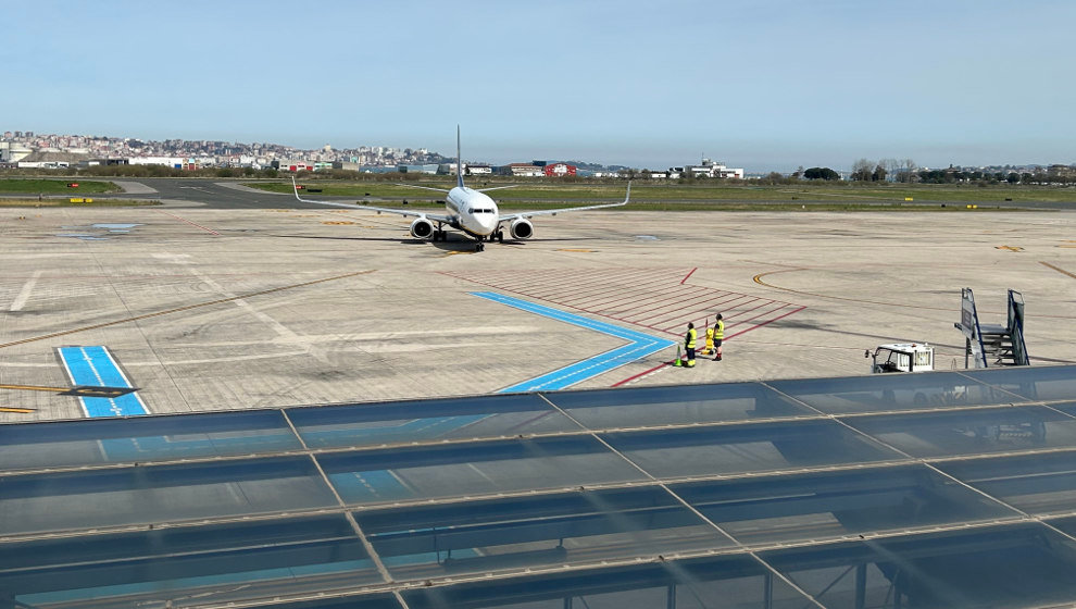 Avión en el aeropuerto de Parayas-Seve Ballesteros