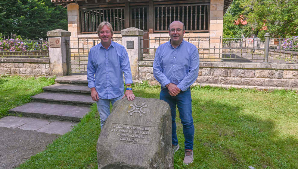 El alcalde, Pablo Diestro, y el concejal de Cultura, Fernando Callejo, han presentado el programa de actividades del Día de las Instituciones