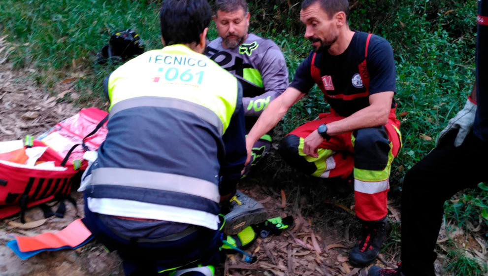 Rescate del motorista en el Monte Mijedo | Foto: 112 Cantabria